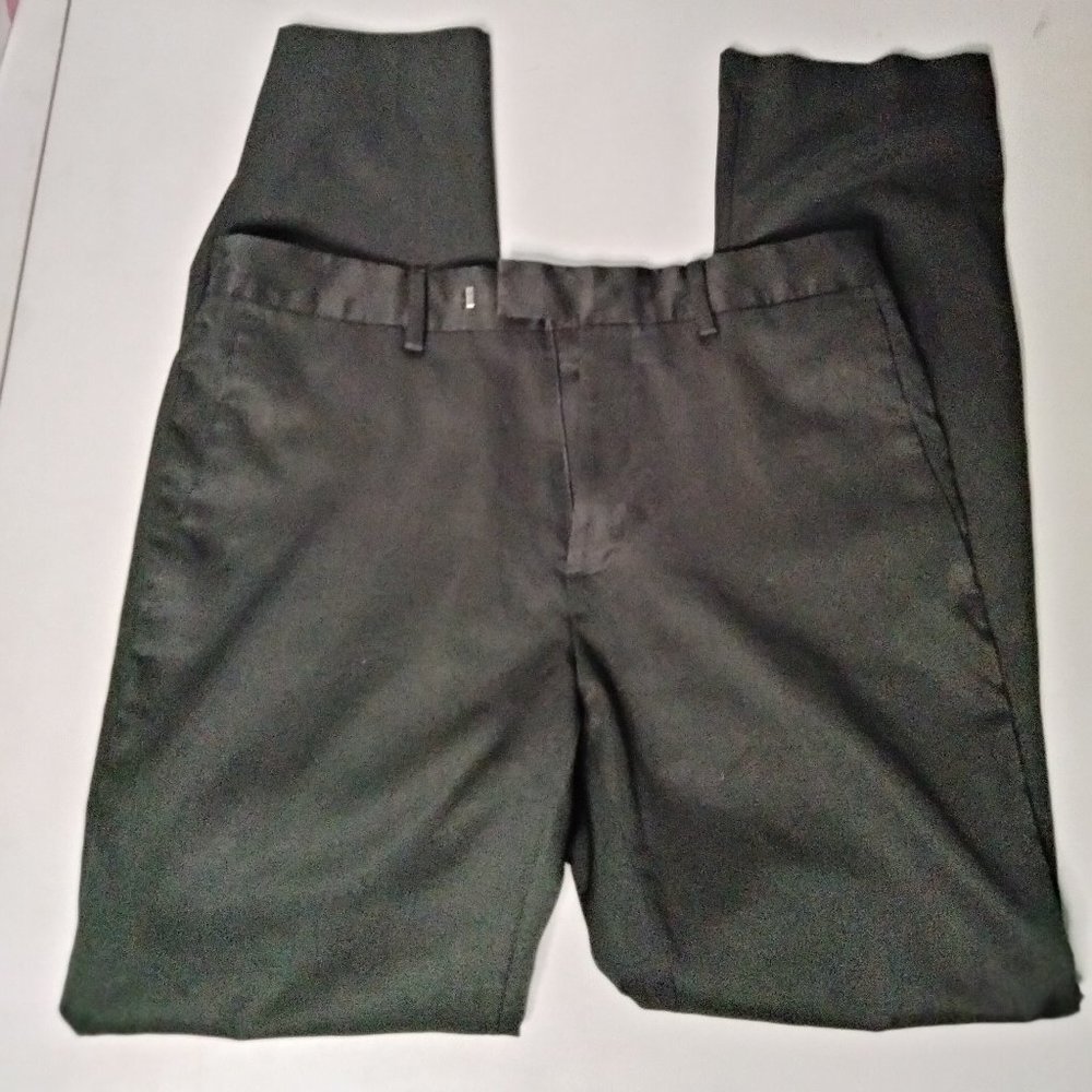 6S5.  Kenneth cole dress pants (mens)